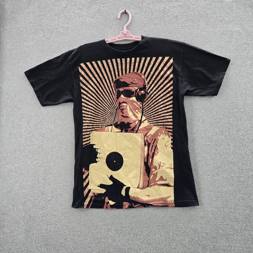 Anchorblue Men Shirt M‎ Black Graphic Print DJ Record Short Sleeve